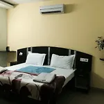Hotel Surya Plaza