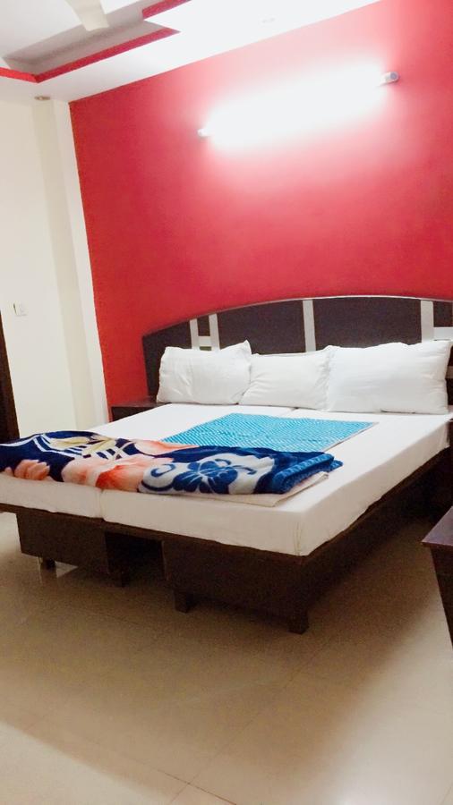 Surya Plaza Hotel *